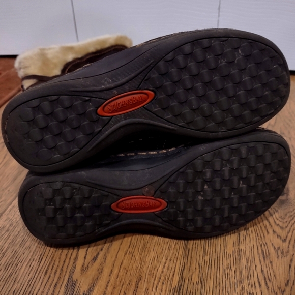 St. John's Bay Leather Fur Lined Suede Boots in Brown Size 8 - Picture 4 of 9